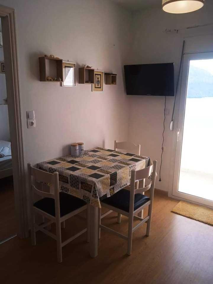 Kalymnos Platy Gialos Mousellis Makis Apartments Panormos  Экстерьер фото