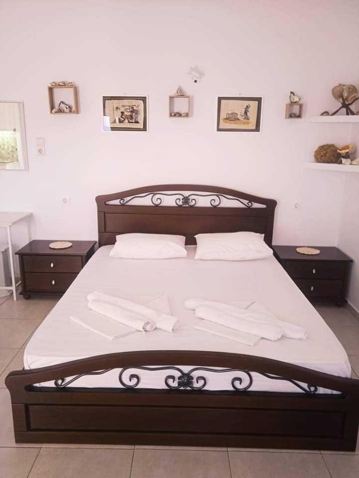 Kalymnos Platy Gialos Mousellis Makis Apartments Panormos  Экстерьер фото