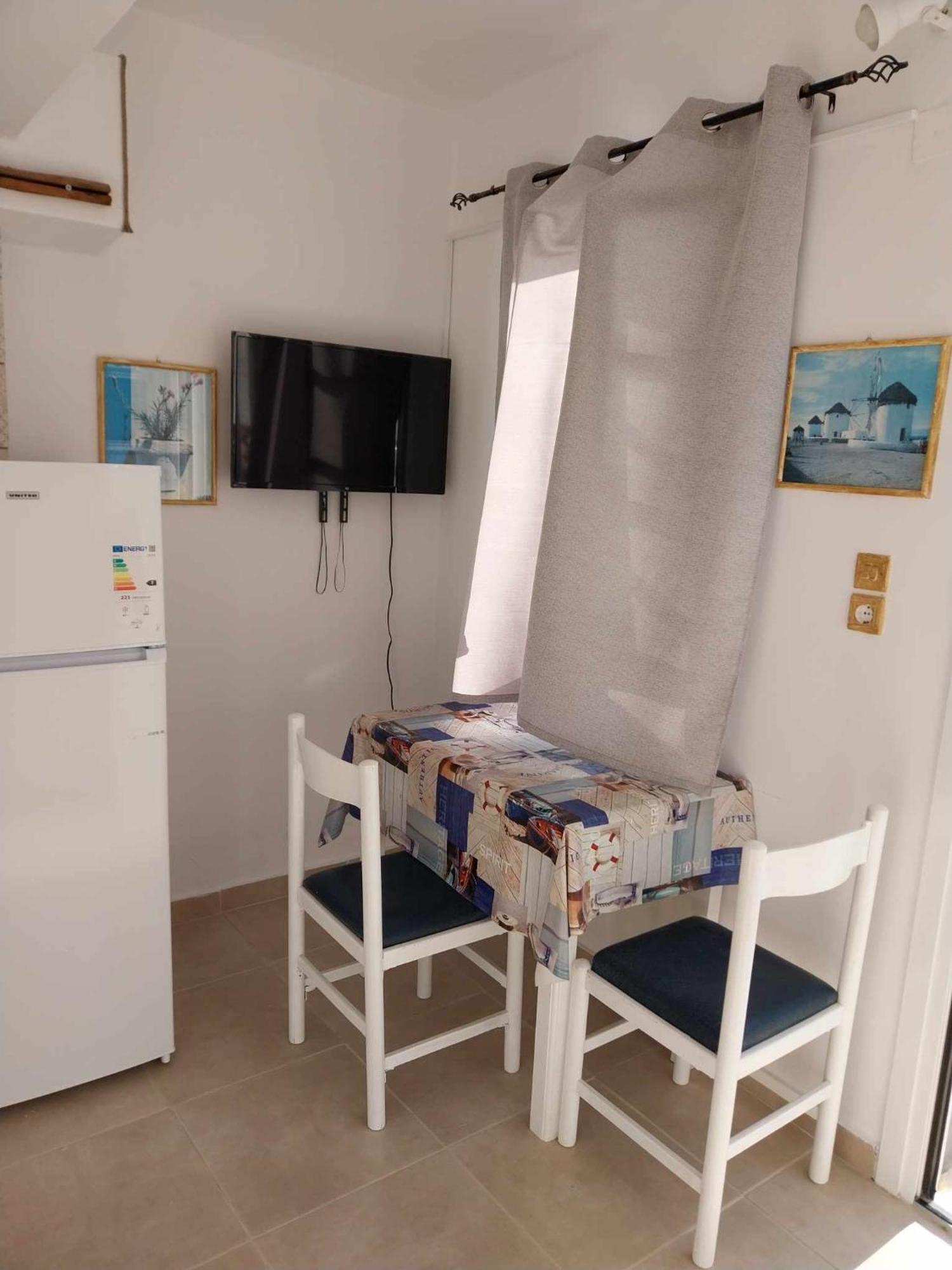 Kalymnos Platy Gialos Mousellis Makis Apartments Panormos  Экстерьер фото