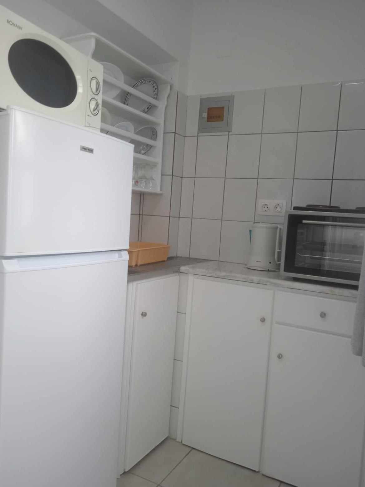 Kalymnos Platy Gialos Mousellis Makis Apartments Panormos  Экстерьер фото